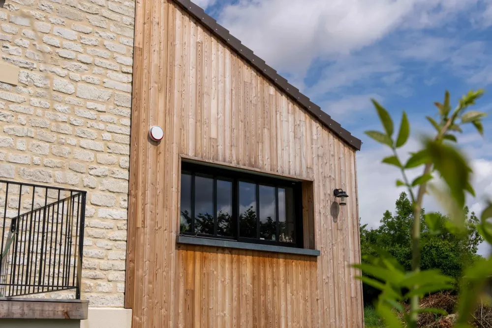 bardage extérieur maison à  Charlieu
